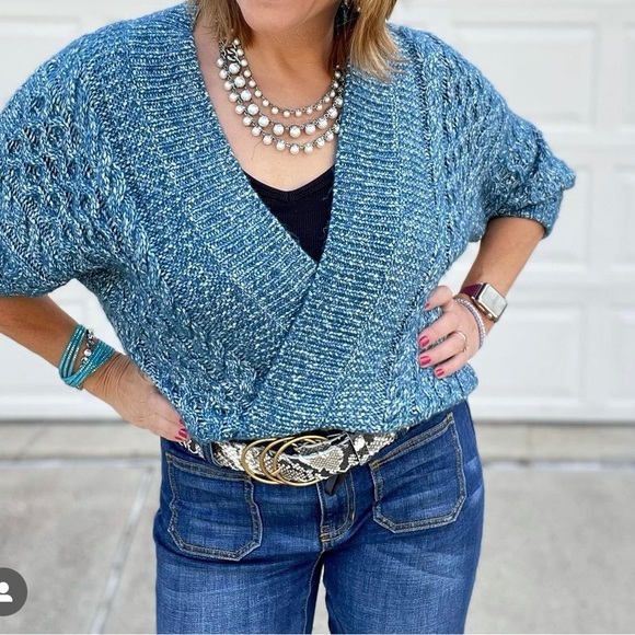 Cabi Clutch Necklace (style 2200) - Picture 8 of 10